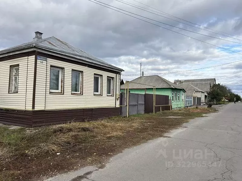 Дом в Воронежская область, Россошь ул. Калинина (50 м) - Фото 2