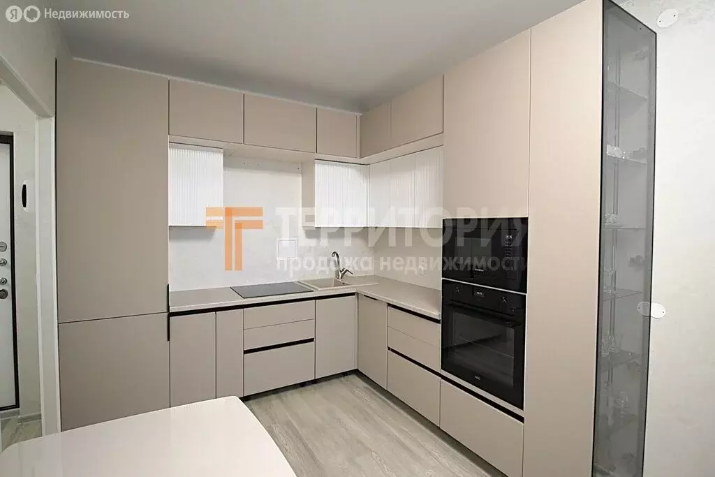 3-комнатная квартира: Пермь, улица Лифанова, 38 (51.7 м) - Фото 1