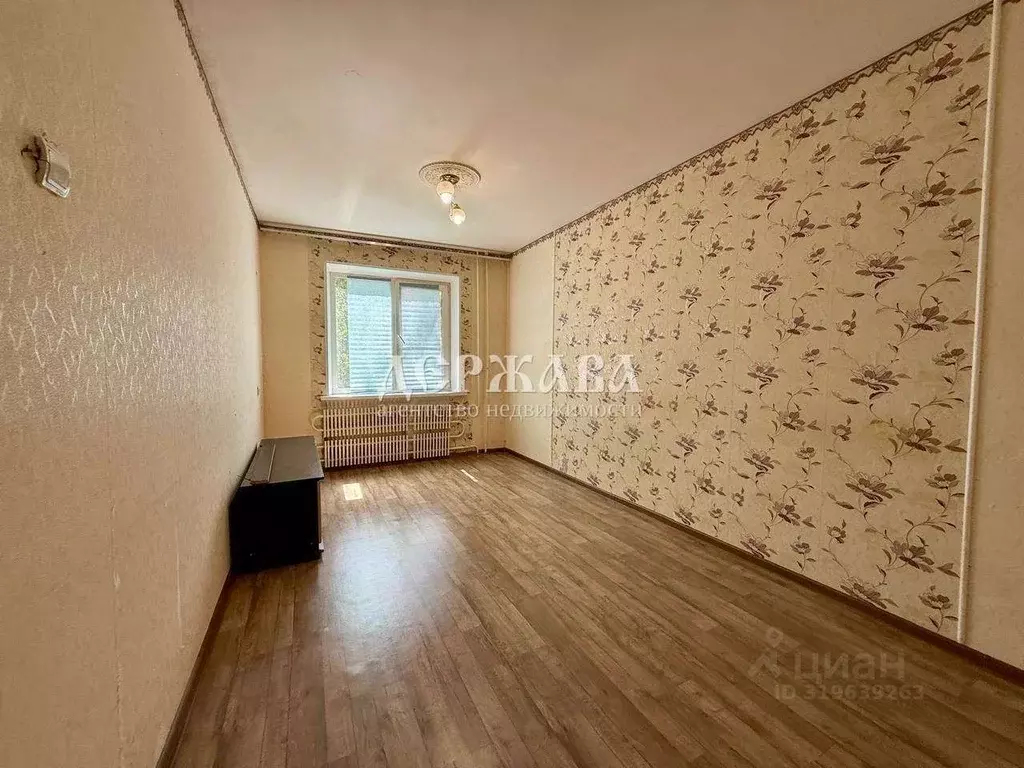 1-к кв. Белгородская область, Старый Оскол Макаренко мкр, 33Б (36.4 м) - Фото 0