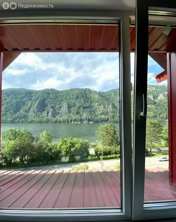 2-комнатная квартира: Дивногорск, Набережная улица, 55 (65.8 м) - Фото 1
