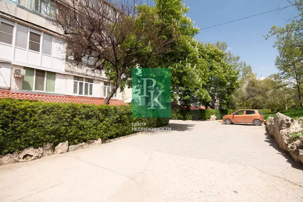 Комната 18,4 м в 1-к., 5/5 эт. - Фото 0