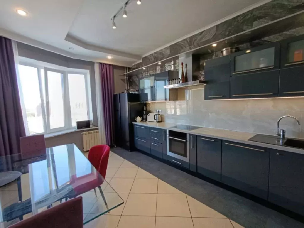 Продается 3-комнатная квартира - Фото 2