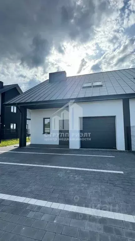 Дом в Калининградская область, Зеленоградск пос. Малиновка,  (198 м) - Фото 0