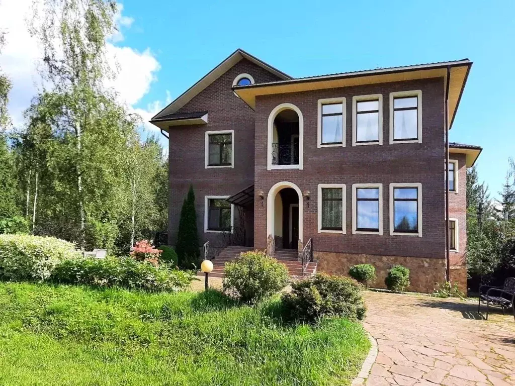 Коттедж, 600 м - Фото 1