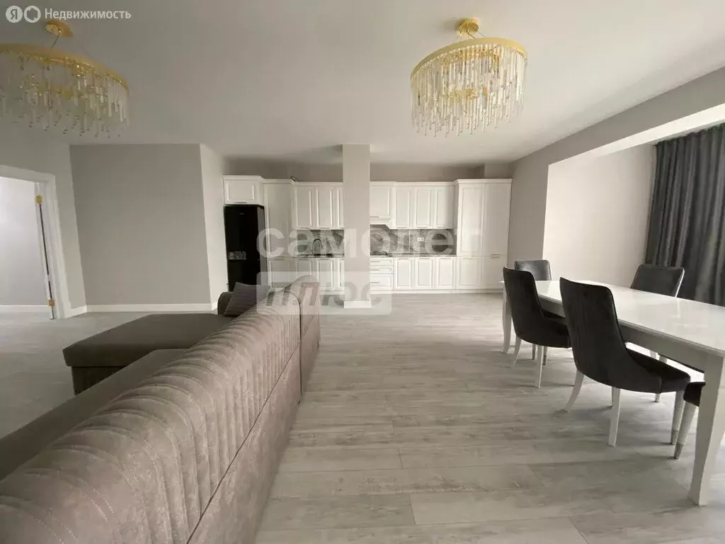 2-комнатная квартира: Грозный, улица Шейха Али Митаева, 23 (100 м) - Фото 1