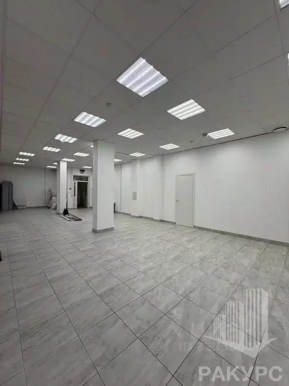 Помещение свободного назначения в Пермский край, Пермь просп. ... - Фото 2