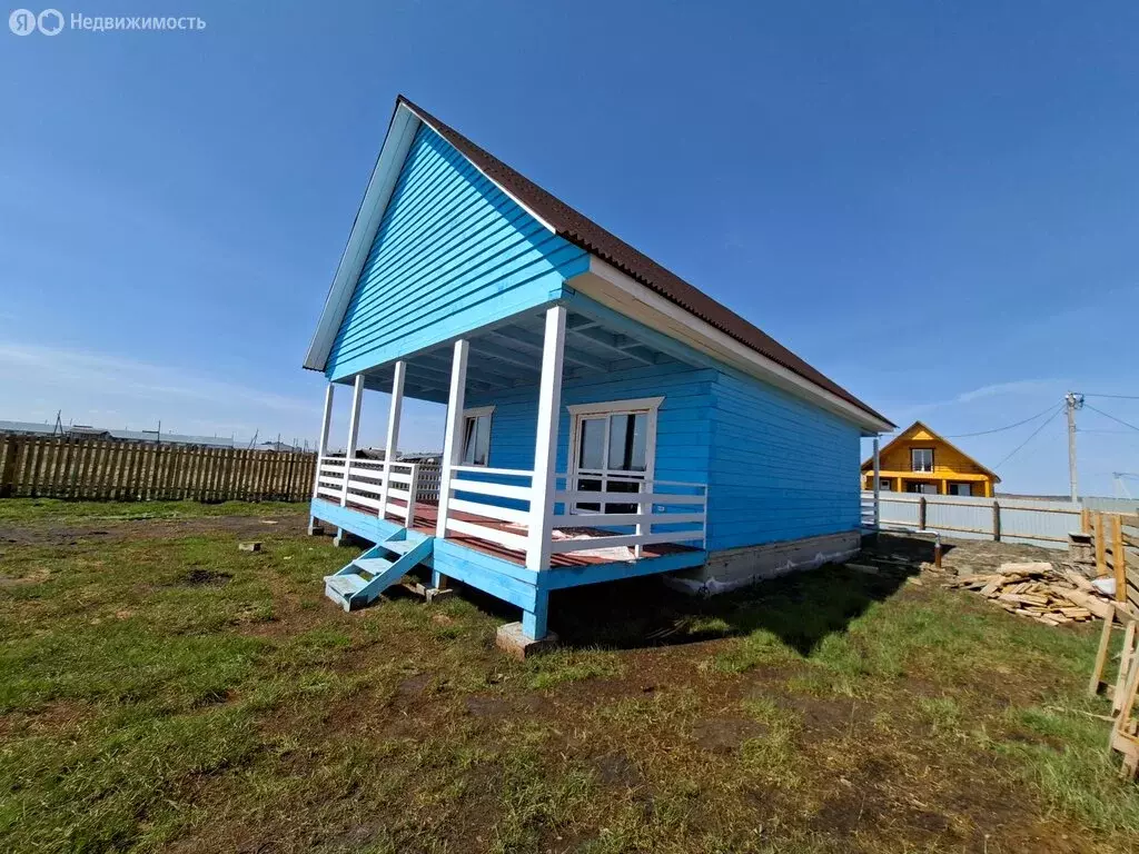 Дом в село Хомутово, Кавказская улица (150 м) - Фото 1