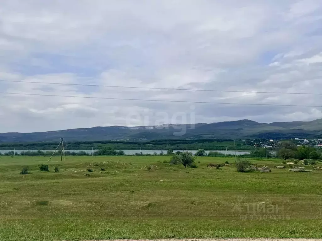 Участок в Севастополь с. Родниковское, ул. Куликова, 5 (13.6 сот.) - Фото 1