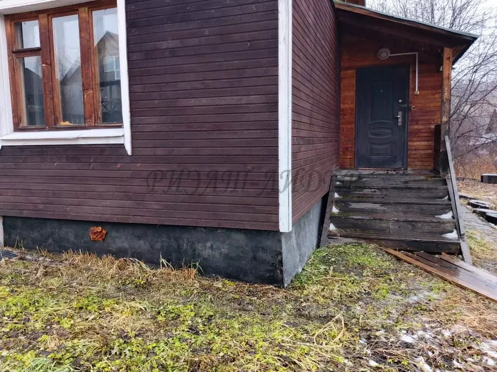 Дом в Алтай, Горно-Алтайск ул. Стренина (32 м) - Фото 1