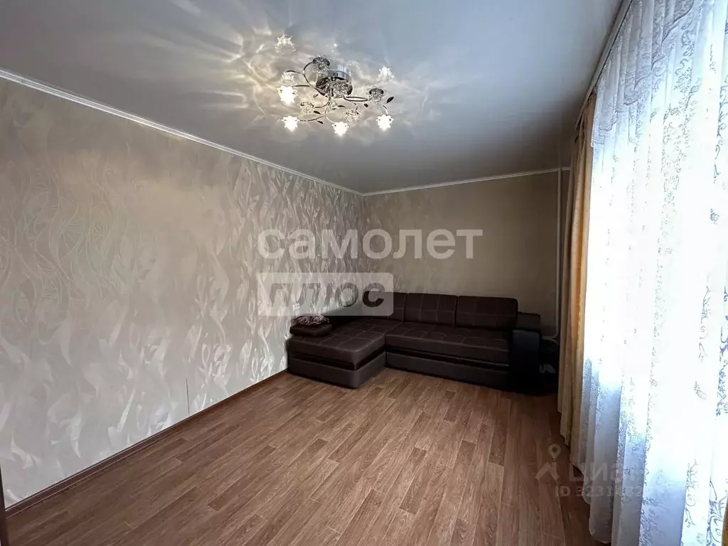 3-к кв. Башкортостан, Кумертау Шахтостроительная ул. (71.2 м) - Фото 1