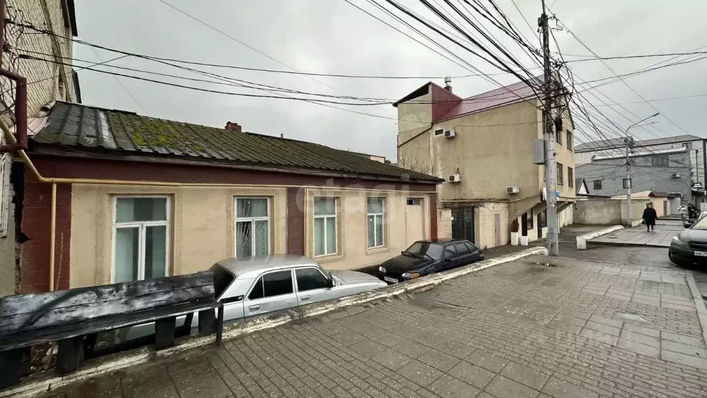 Участок в Дагестан, Махачкала ул. Магомета Гаджиева, 17 (9.1 сот.) - Фото 0