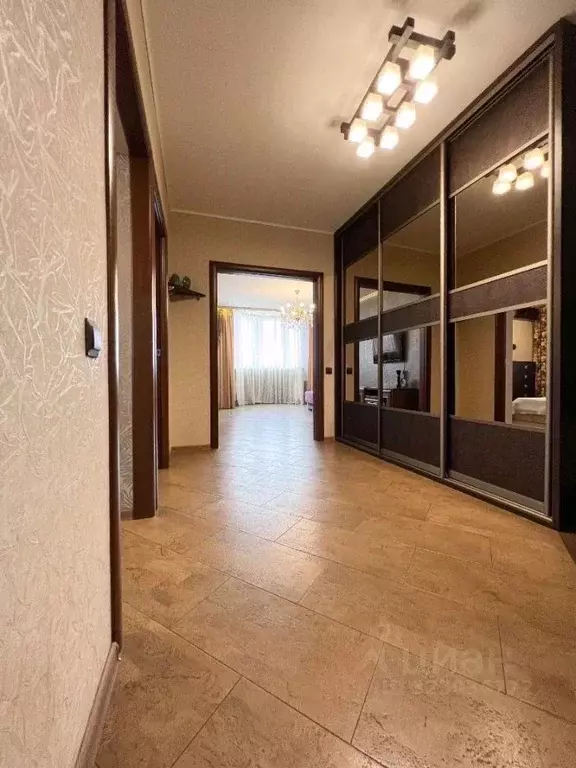 2-к кв. Иркутская область, Иркутск Амурский проезд, 16 (70.0 м) - Фото 2