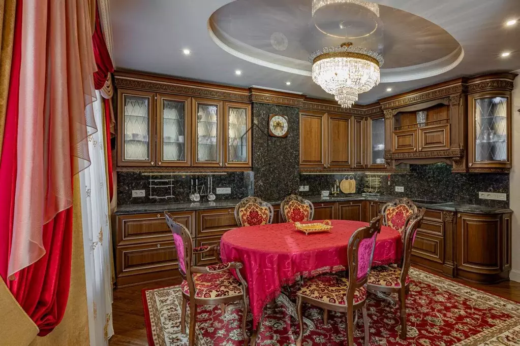 5-к кв. Санкт-Петербург Лиственная ул., 18к1 (150.0 м) - Фото 1
