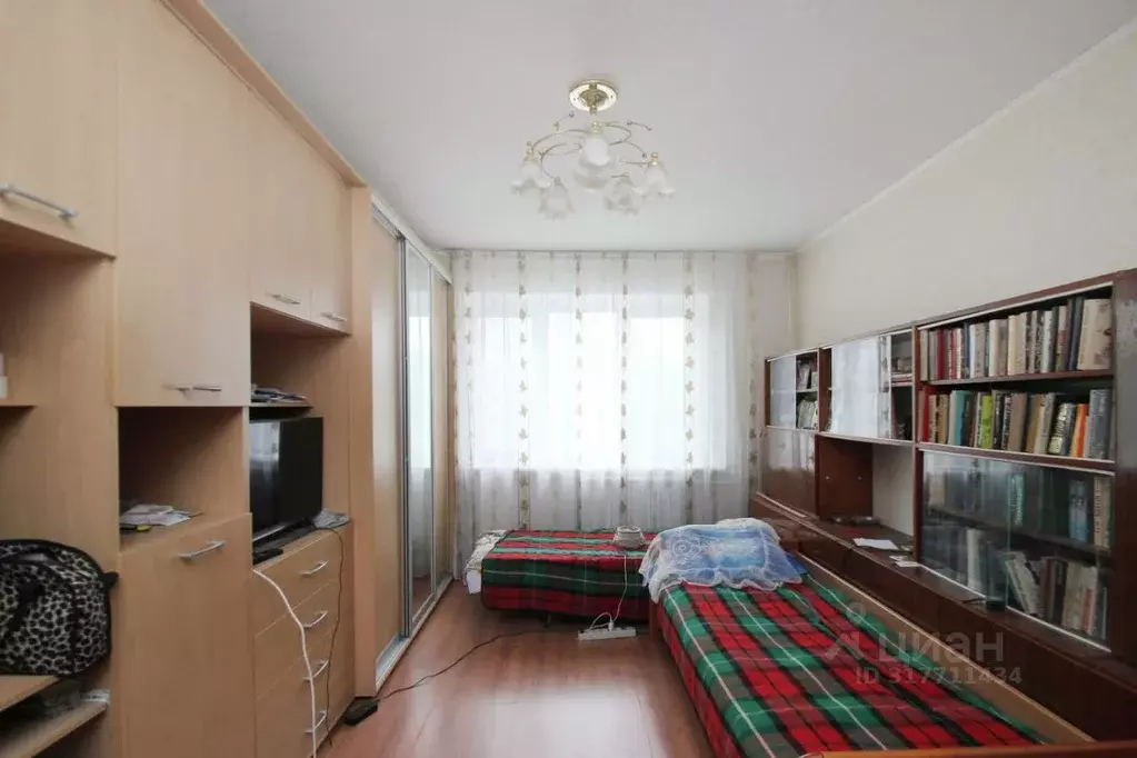 3-к кв. Калужская область, Калуга Турынино мкр, ул. Советская, 34 ... - Фото 1