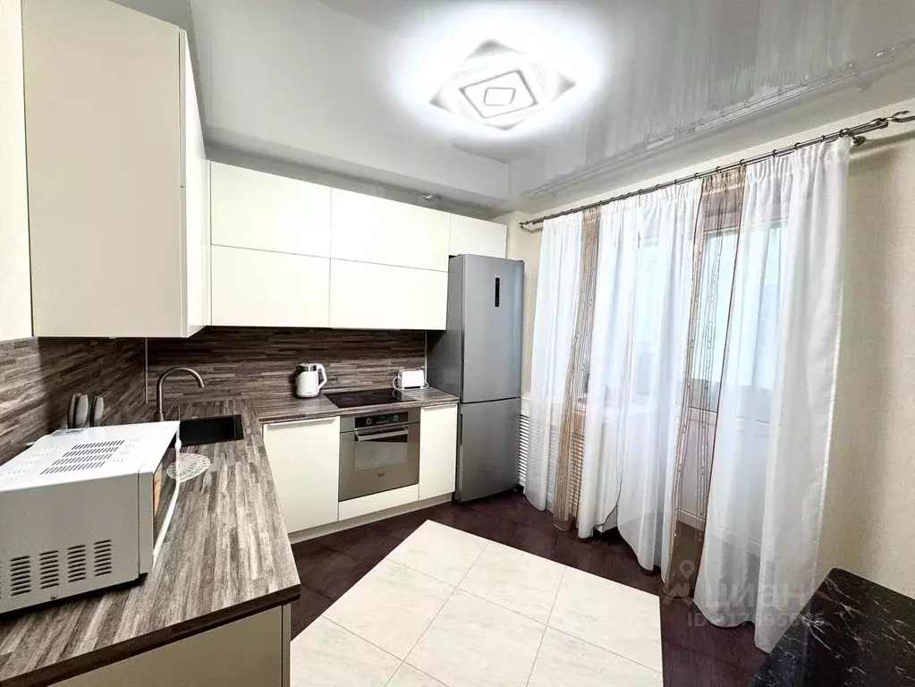 3-к кв. Кировская область, Киров ул. Ленина, 137 (80.0 м) - Фото 0