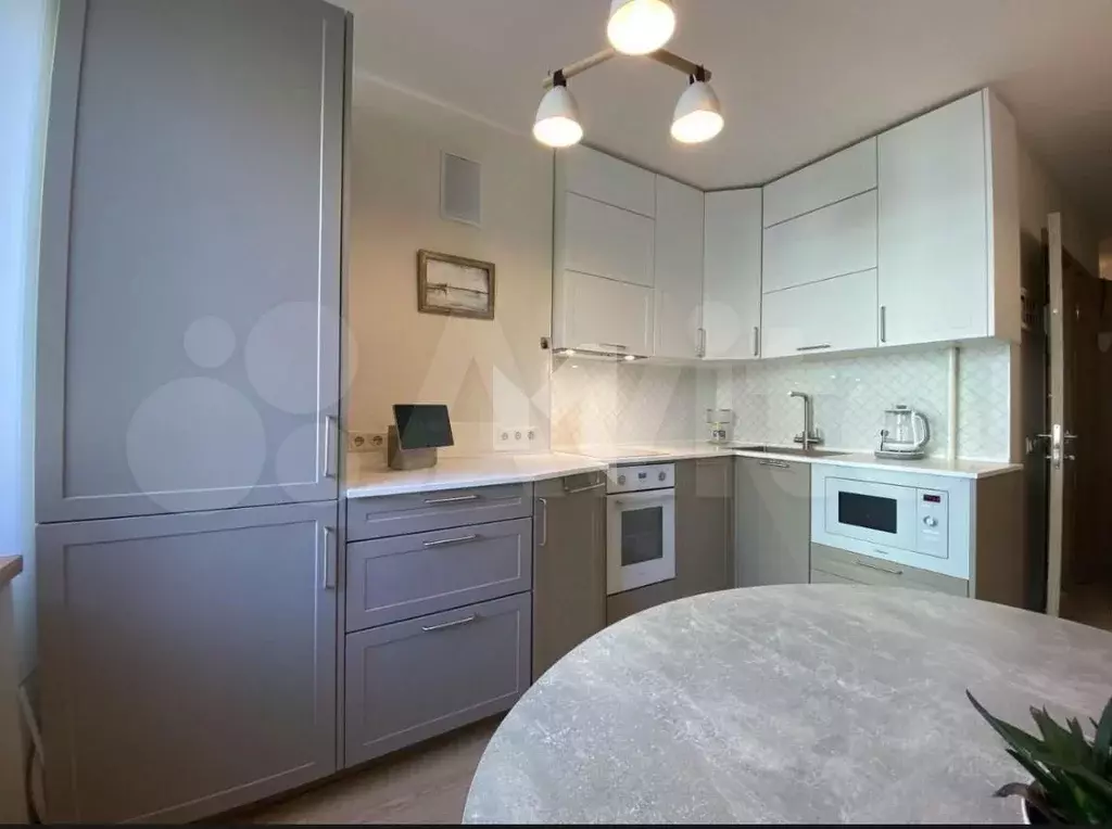 2-к. квартира, 43 м, 2/9 эт. - Фото 1