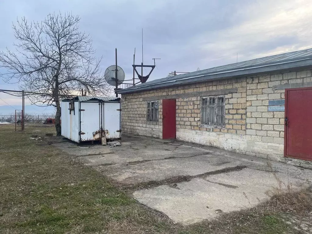 Помещение свободного назначения в Дагестан, Дербентский район, с. ... - Фото 1