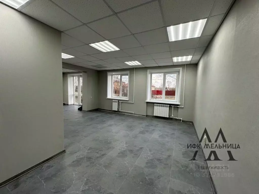 Торговая площадь в Свердловская область, Полевской ул. Володарского, ... - Фото 1