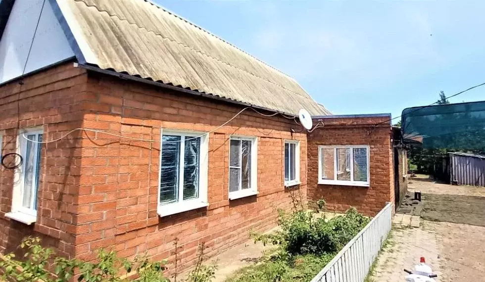 Дом в Краснодарский край, Щербиновский район, Старощербиновская ст-ца ... - Фото 0