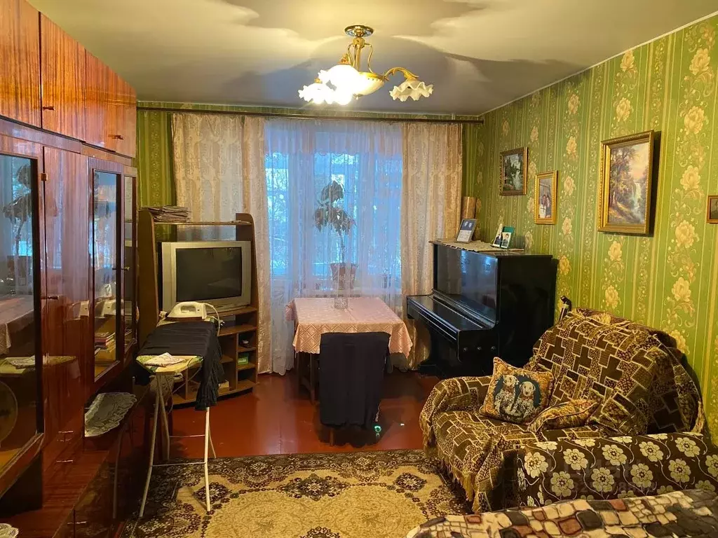 3-к кв. Новгородская область, Боровичи пос. Полыновка, ул. Майская, 6А ... - Фото 1