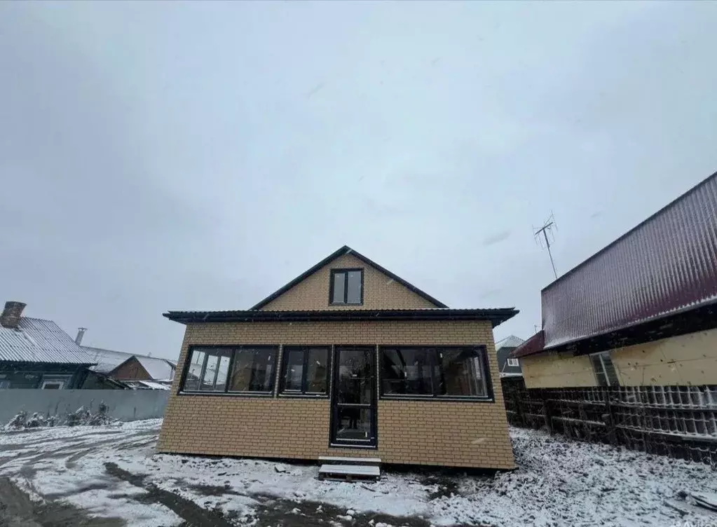 Дом в Омская область, Омск пер. 2-й Семиреченский, 20 (125 м) - Фото 2