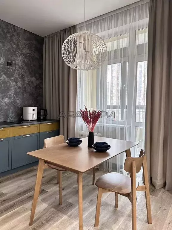 2-к кв. Красноярский край, Красноярск Караульная ул., 50 (55.0 м) - Фото 2