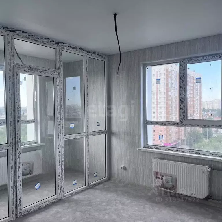 3-к кв. Оренбургская область, Оренбург Комсомольская ул., 198 (57.2 м) - Фото 1