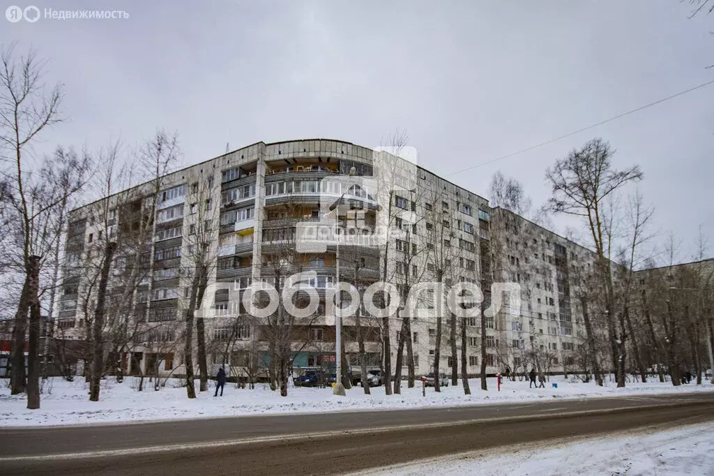 4-комнатная квартира: Екатеринбург, улица Бахчиванджи, 12 (75.8 м) - Фото 1