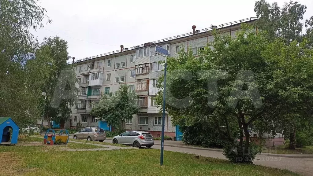 3-к кв. Омская область, Омск пос. Амурский, ул. Багратиона, 84 (69.1 ... - Фото 0