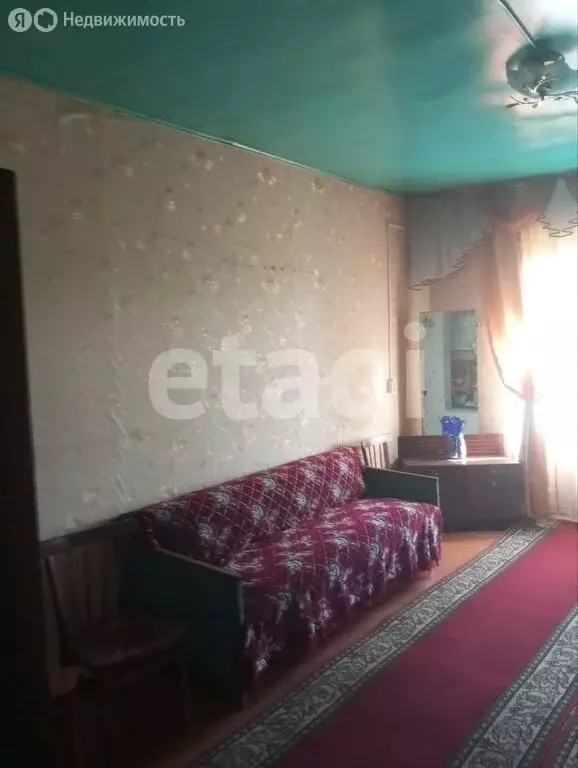 3-комнатная квартира: село Иволгинск, улица Тугутова, 60 (67.6 м) - Фото 1