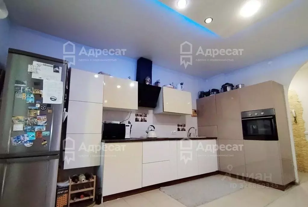 2-к кв. Волгоградская область, Волгоград ул. имени Хорошева, 8Б (62.8 ... - Фото 1