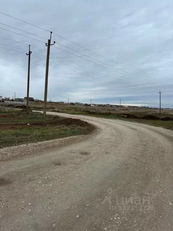 Участок в Крым, Сакский район, с. Суворовское  (6.0 сот.) - Фото 2