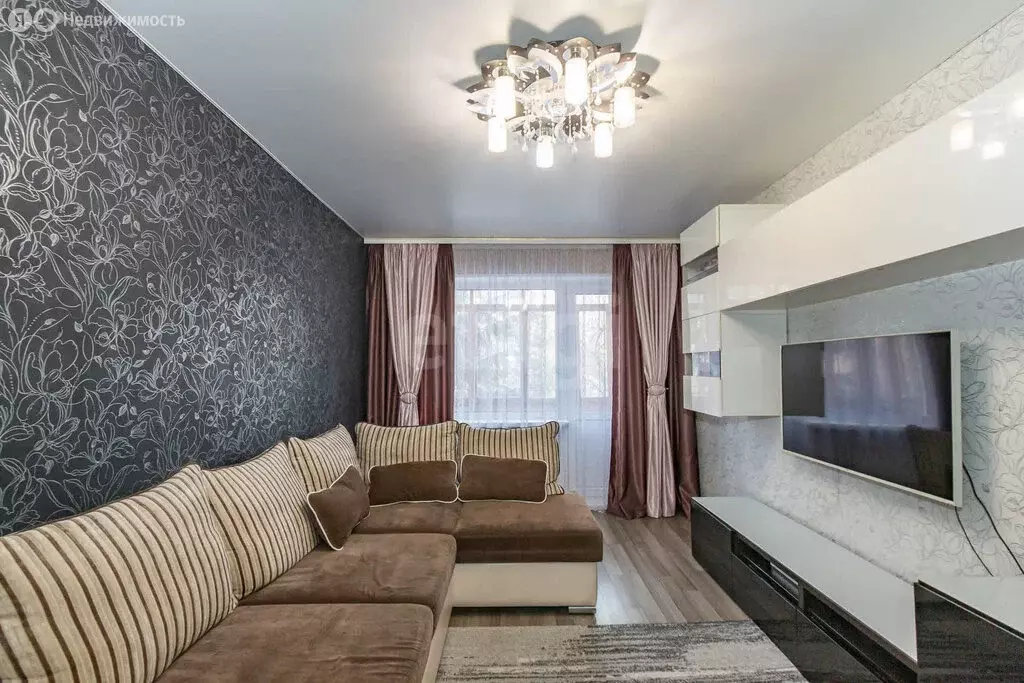 2-комнатная квартира: Омск, микрорайон Городок Нефтяников, улица 22 ... - Фото 2