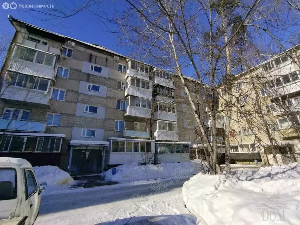 3-комнатная квартира: Биробиджан, микрорайон А, Широкая улица, 8 (51.1 ... - Фото 1