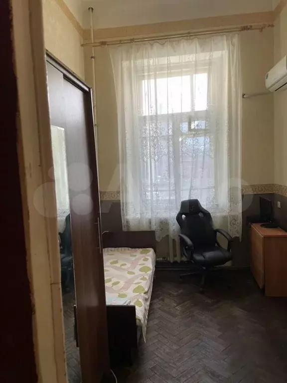 Комната 10 м в 8-к., 5/5 эт. - Фото 0