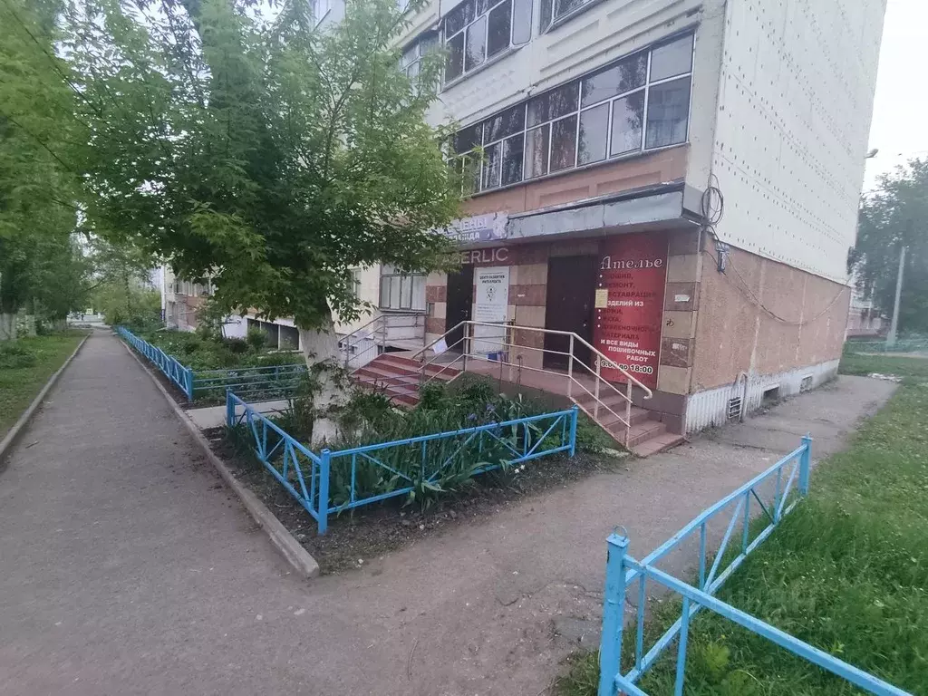 Помещение свободного назначения в Мордовия, Саранск бул. Эрьзи, 18 (34 ... - Фото 1