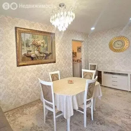 3-комнатная квартира: Челябинск, улица 40-летия Победы, 61 (65 м) - Фото 0