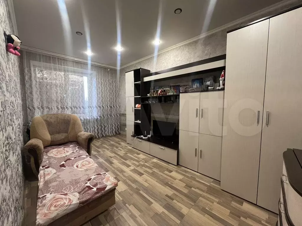 Комната 44,7 м в 3-к., 4/4 эт. - Фото 0