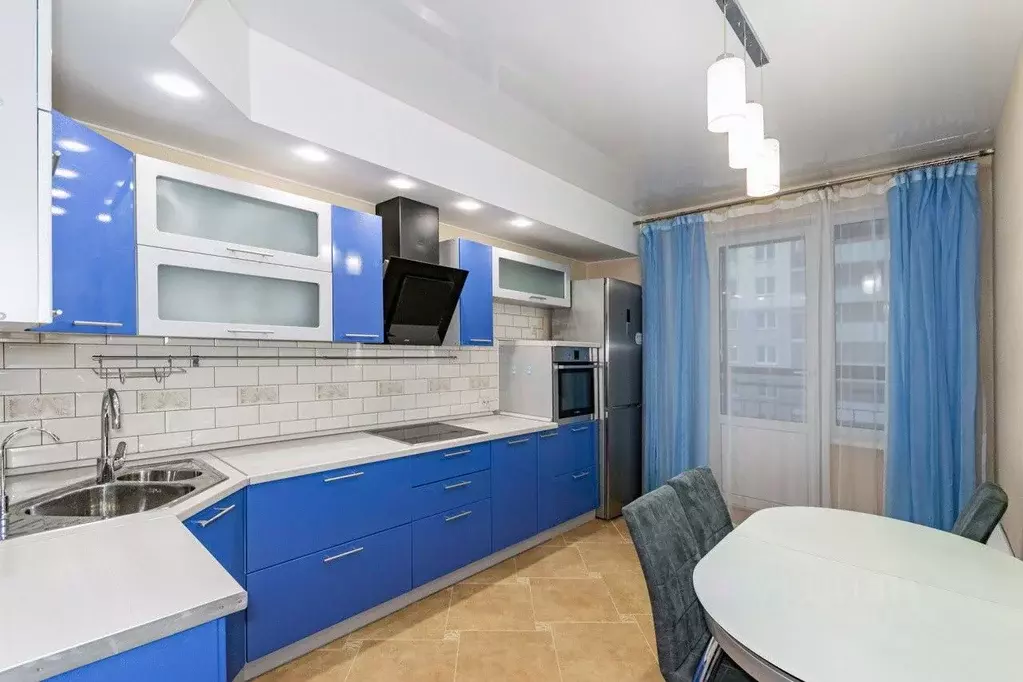 2-к кв. Свердловская область, Екатеринбург ул. Рябинина, 19 (59.8 м) - Фото 1