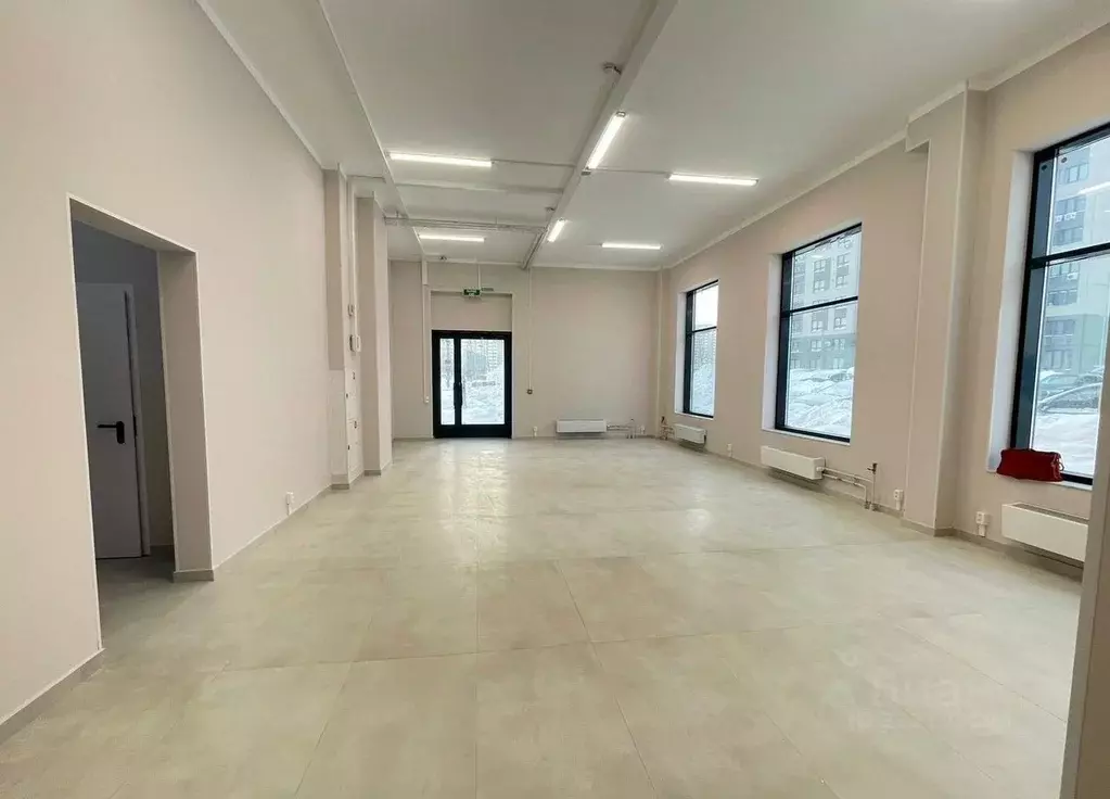 Помещение свободного назначения в Москва ул. Вертолетчиков, 21к4 (52 ... - Фото 1