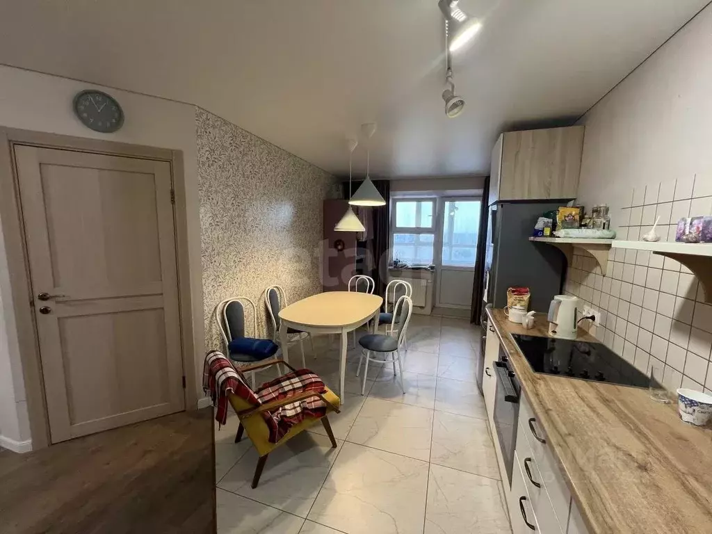 3-к кв. Тюменская область, Тюменский муниципальный округ, Боровский рп ... - Фото 1