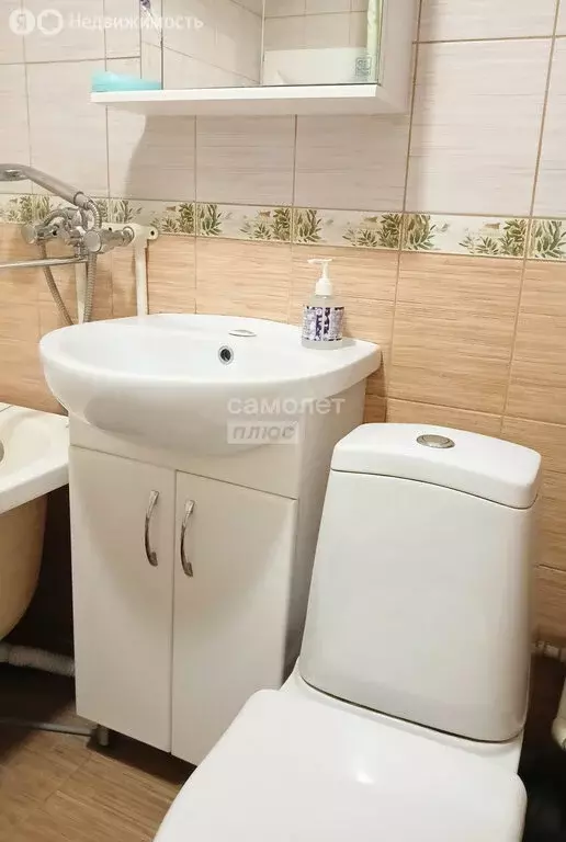 1-комнатная квартира: посёлок городского типа Медведево, улица Мира, ... - Фото 2