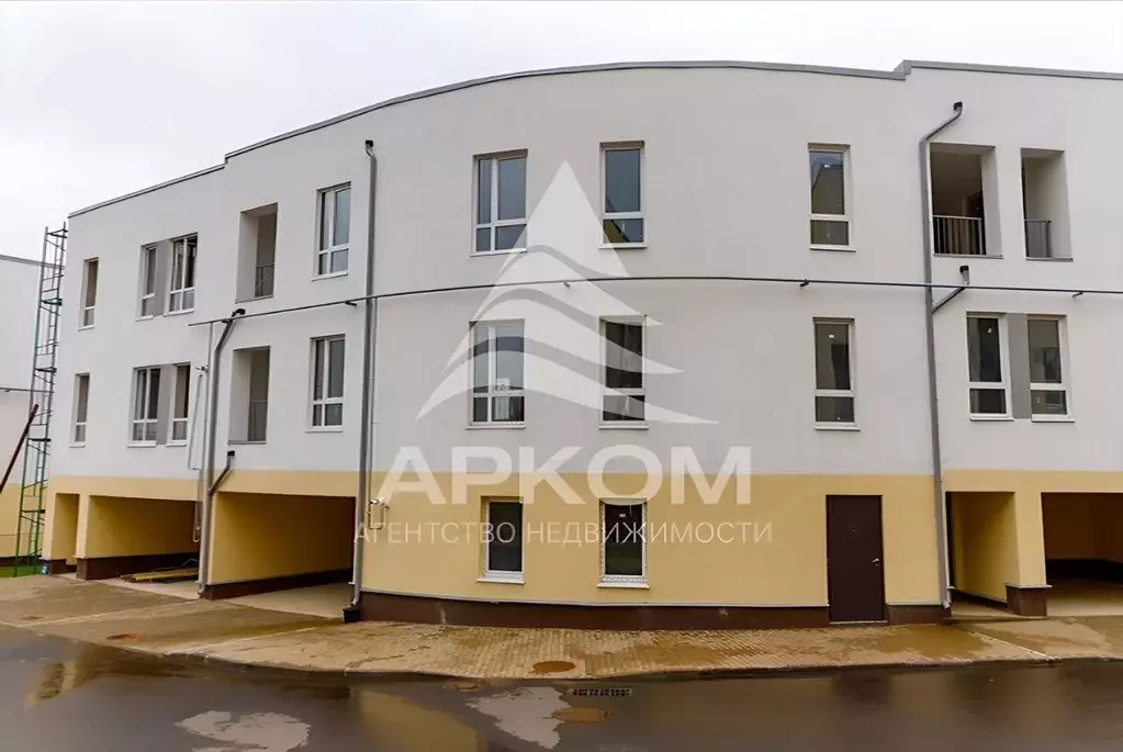 Таунхаус в Московская область, Химки городской округ, д. ... - Фото 0