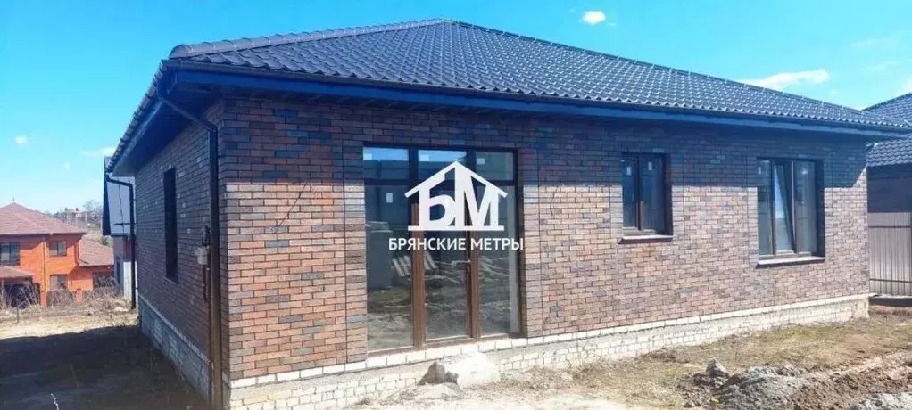 Дом в Брянская область, Брянский район, Снежское с/пос, с. Толмачево ... - Фото 1