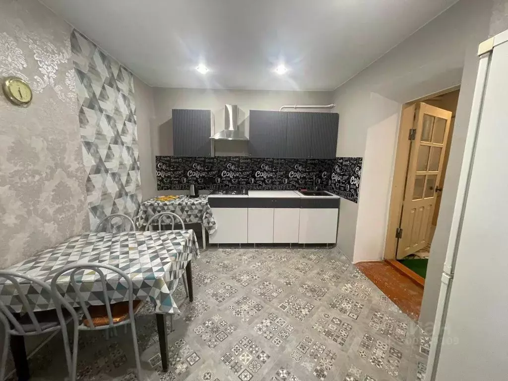 Дом в Краснодарский край, Ейск Рабочая ул., 137 (70 м) - Фото 2