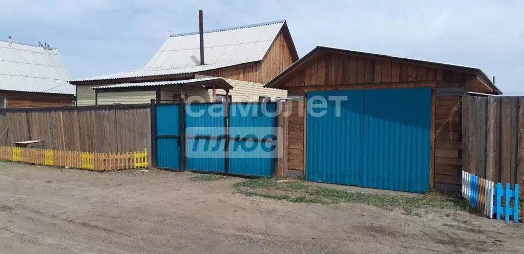 Дом в Бурятия, Иволгинский район, Гурульбинское с/пос, с. Гурульба ул. ... - Фото 1