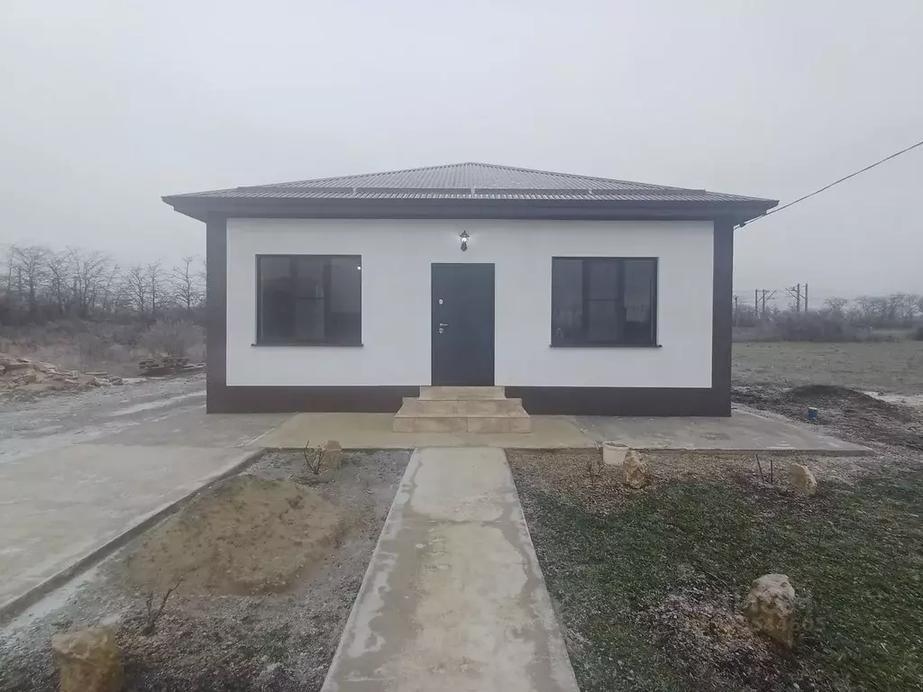 Дом в Краснодарский край, Крымский район, Киевское с/пос, с. ... - Фото 1