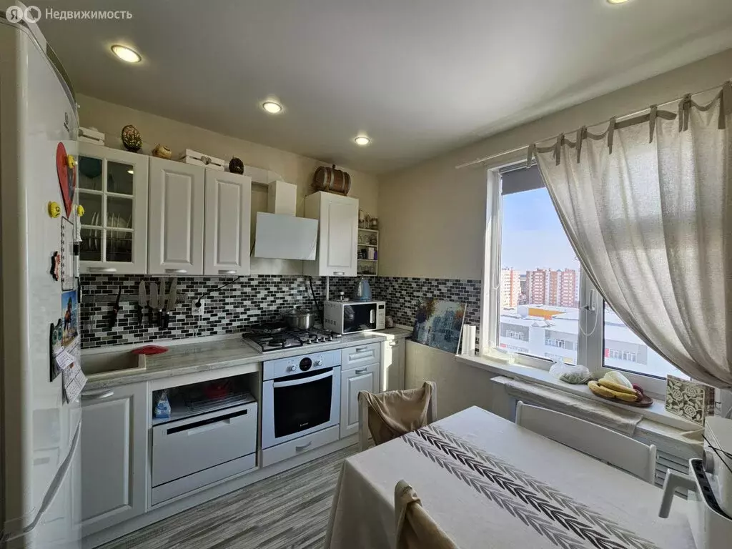 2-комнатная квартира: Новый Уренгой, район Северная Жилая Часть, ... - Фото 2