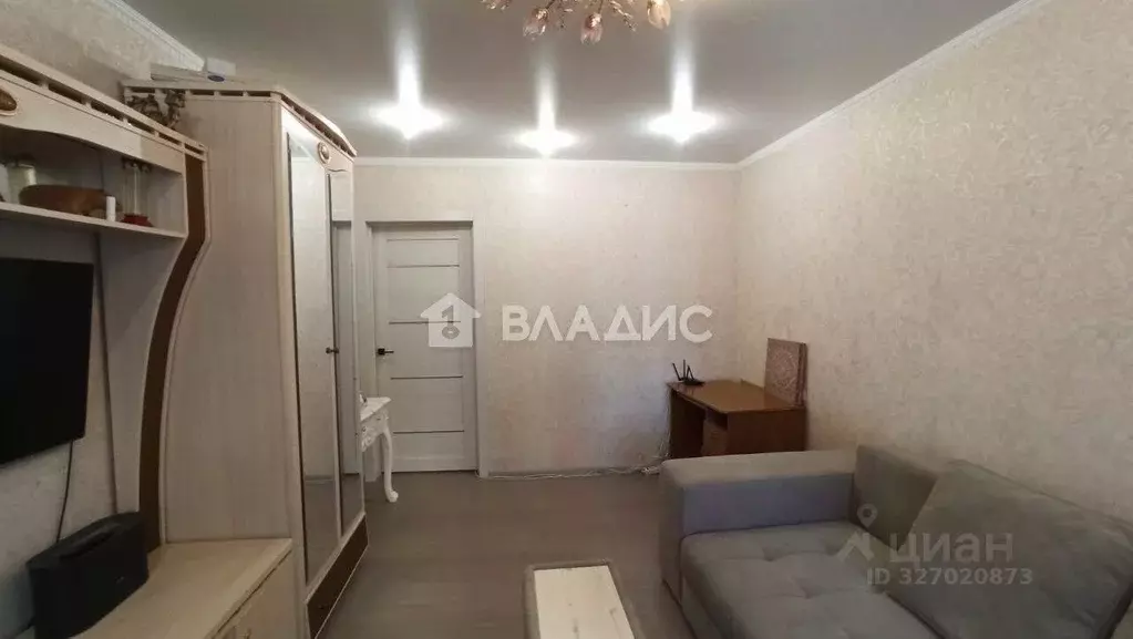 2-к кв. Забайкальский край, Чита Царский мкр, 1 (61.2 м) - Фото 1