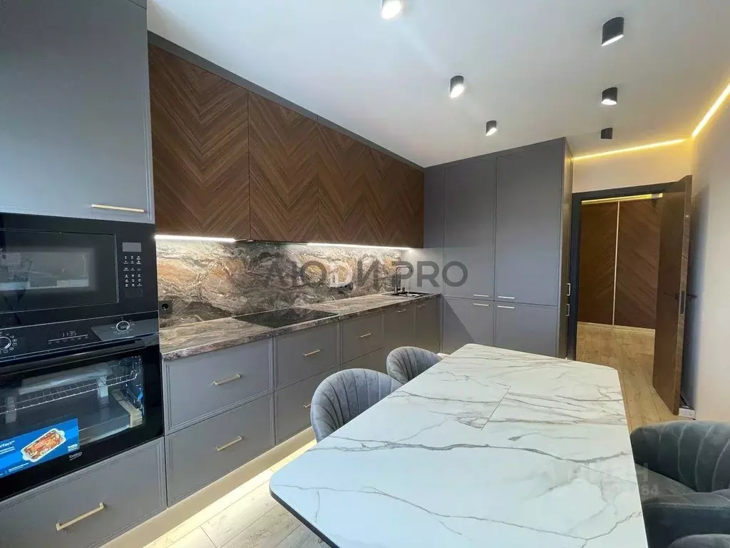 3-к кв. Саратовская область, Энгельс ул. Пушкина, 85 (90.0 м) - Фото 1